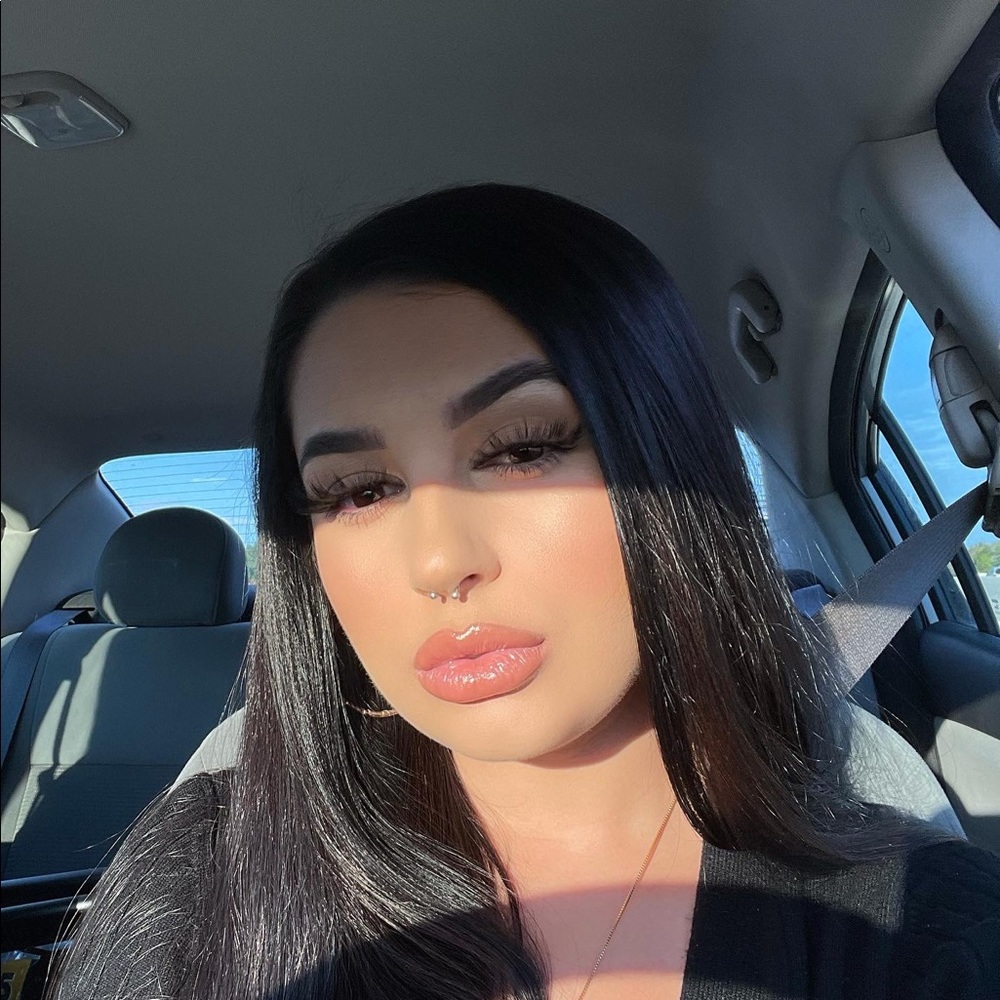 Meet your Posher, Brittani